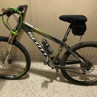 Bicicletta Mountain Bike Scott