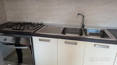 piano completo nero 3.58 con piano cottura lavella