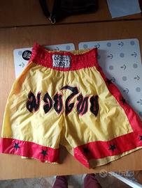 pantaloncini da thai boxe 