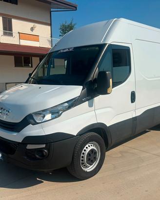 IVECO DAILY 35-120 FURGONE H2-L3 ANNO 2019