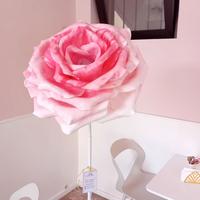 Lampada a forma di rosa