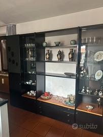 Credenza in legno laccato