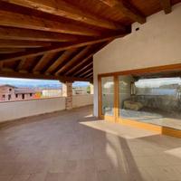 RESIDENZA RISTRUTTURATA CON GRANDI SPAZI, DEPOS...