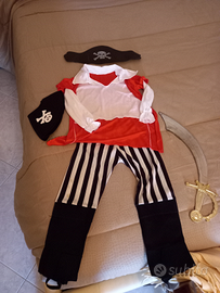 Vestito di carnevale il pirata