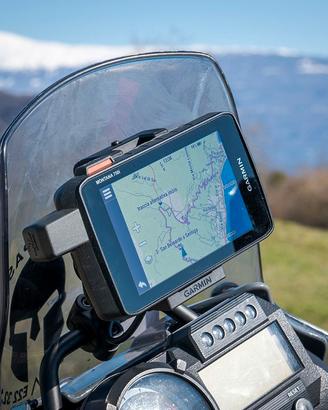 garmin montana 700i