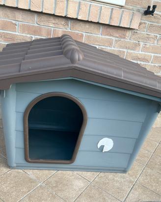 Cuccia per cani di medie dimensioni in plastica