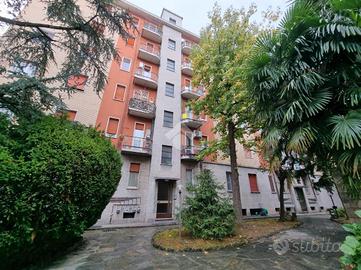 2 LOCALI A MILANO