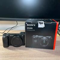 Sony a6400 + 2 batterie ravpower + smallrig cage