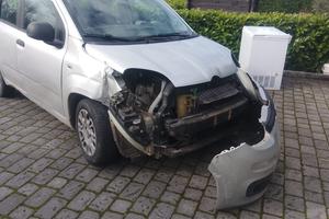 Fiat panda 1.2 GPL incidentata