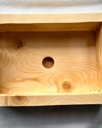 Lavandino in legno di abete