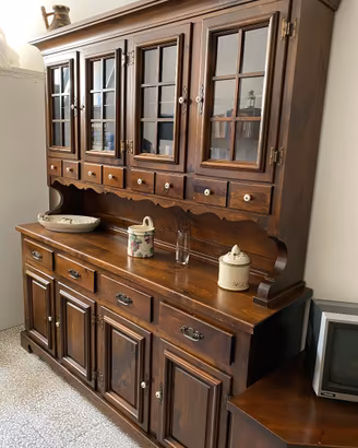 Set mobili credenza, tavolo e sedie Pizzetti
