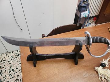 sciabola  per bottiglie  e porta bottiglia metallo