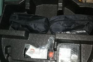 DOPPIO KIT RIPARA GOMME TOYOTA YARIS MODELLO 2018>