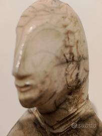 statua Donna Mundi  designer contemporaneo