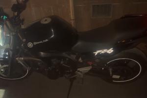 Yamaha FZ6 Total black