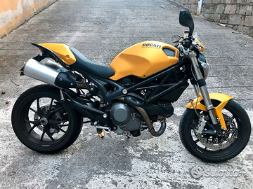 Ducati Monster 1100
