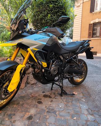 Suzuki V Strom 800 DE - 2700km