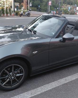 Mazda MX-5 Sky Active G-Exceed colore Machine Grey