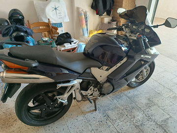 Honda VFR v-tec 800