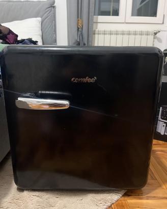 Frigorifero mini comfee 47L