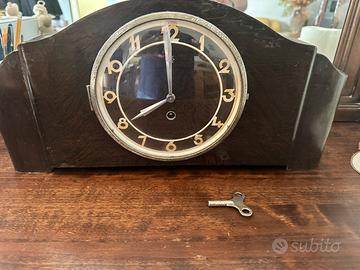 Orologio da tavolo o pendola da camino vintage