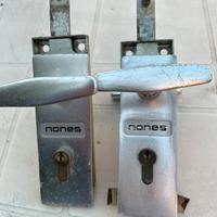 Serrature basculante