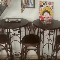 2 tavoli alti rotondi piano in legno e 3 sgabelli