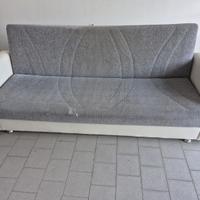 Divano letto a tre posti