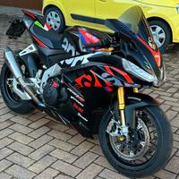 Aprilia Rsv4 1100 factory 2023 Permuta