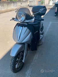 Piaggio Beverly 500cc