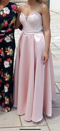 Abito lungo da cerimonia. Rosa cipria con corpetto