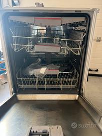 Lavastoviglie SMV46KX01E bosch per ricambi