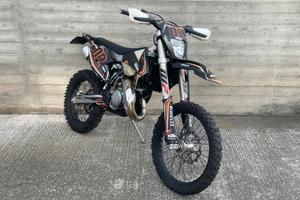 Ktm 125 XC-W 2018 doppia omologazione