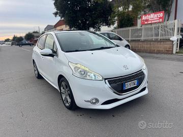 PEUGEOT - 208 - 1.6 e-HDi 92 CV S&S 5p. Allure