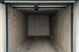 Garage automatizzato 16 mq Via Larga Bologna