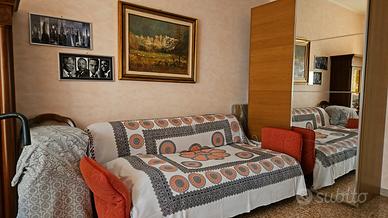 Camera/studio indipendente