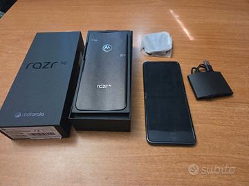 Motorola Razr 50 (non Ultra)