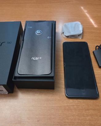 Motorola Razr 50 (non Ultra)