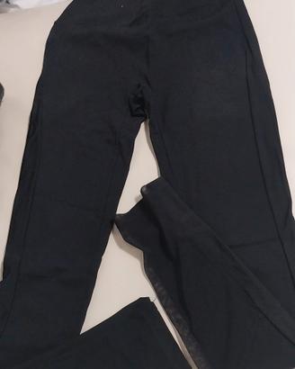 Pantalone lungo nero nei fianchi un pò trasparente