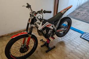 TRS XTRACK ONE 250 2T A.E. 2025