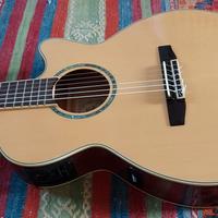 Chitarra classica elettrificata Ibanez aeg10n
