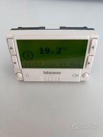 Termostato bticino serie LivingLight N4451