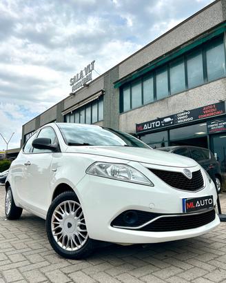 Lancia Ypsilon 0.9 TwinAir 85 CV 5 porte Metano Ec
