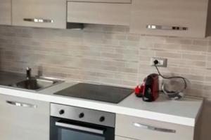 Alloggio ristrutturato e arredato a diano marina