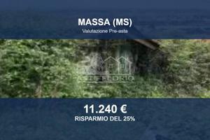 Immobile in asta di 590 m² a Massa