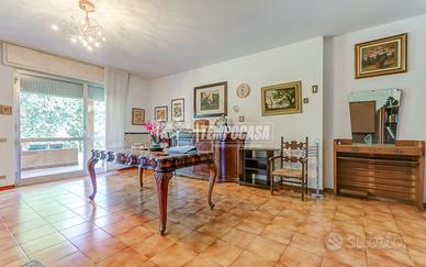 QUADRILOCALE DOPPI SERVIZI !!