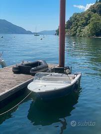 Motoscafo con 20cv mercury