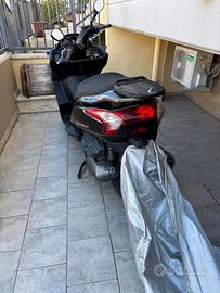 Moto Kymco Down Town 300i