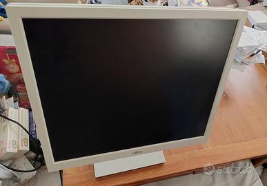 Monitor PC Fujitsu 19" .