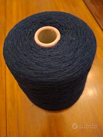 Pura lana vergine blu